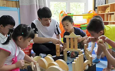 貴陽(yáng)幼兒師范專(zhuān)科學(xué)校的招生簡(jiǎn)介