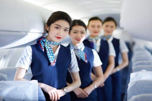 貴州航空學(xué)校的空乘專(zhuān)業(yè)費(fèi)用多少？
