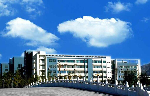 山東省輕工工程學(xué)校招生電話(huà)