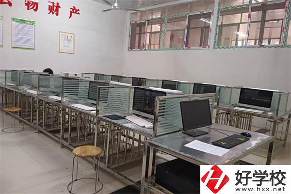 懷化成碩職業(yè)學(xué)校的地址在哪？有什么辦學(xué)特色？