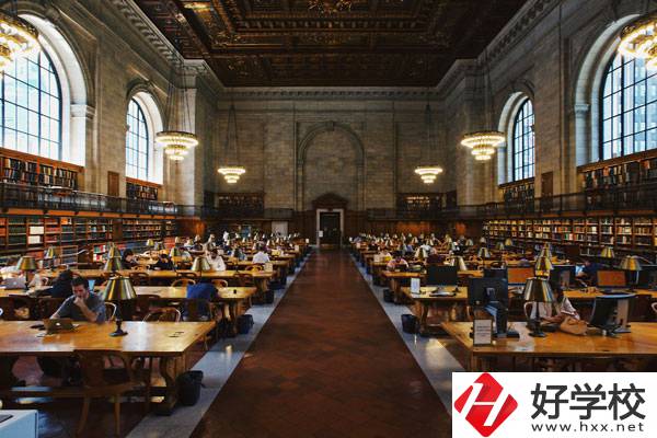 桂東縣職業(yè)技術教育學校招生辦電話是多少？