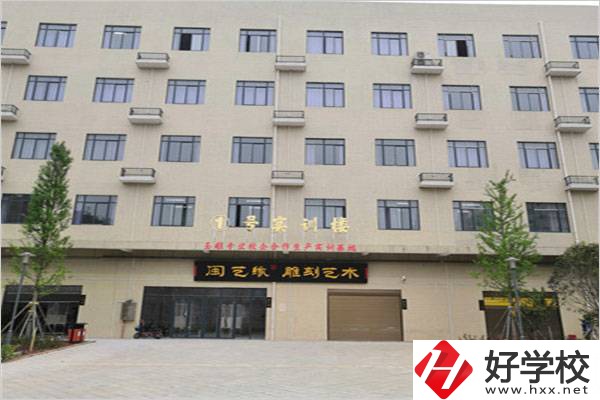 郴州市臨武縣中專學校有什么專業(yè)？畢業(yè)能做什么？