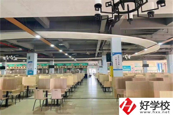 長沙經(jīng)貿(mào)職業(yè)中專有哪些招生專業(yè)？有哪些辦學(xué)優(yōu)勢？