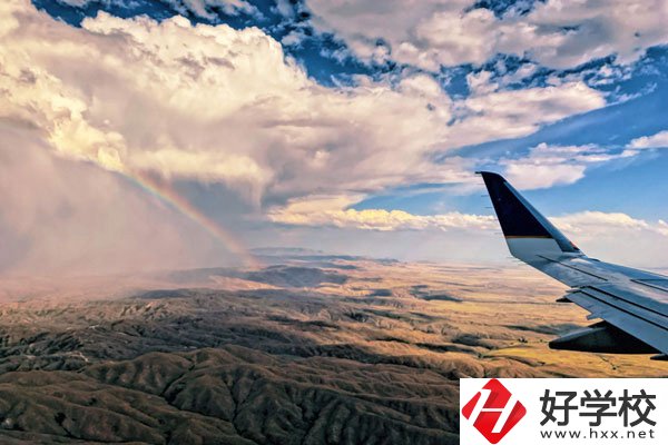 桂東縣職業(yè)教育中心報名要求有哪些？學(xué)費貴嗎？