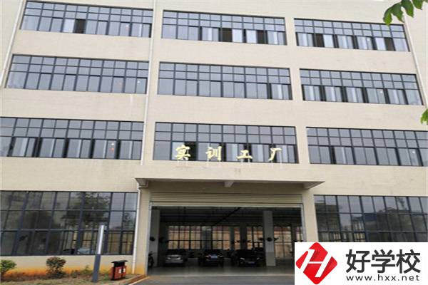 臨武縣職業(yè)中專實訓樓