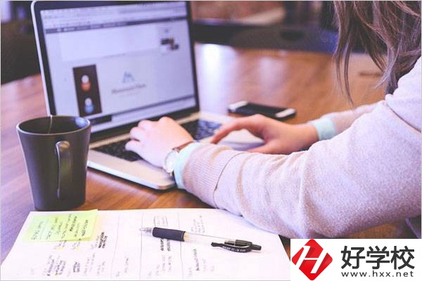 上湖南的中職要實(shí)習(xí)嗎？中職學(xué)校為什么要實(shí)習(xí)？