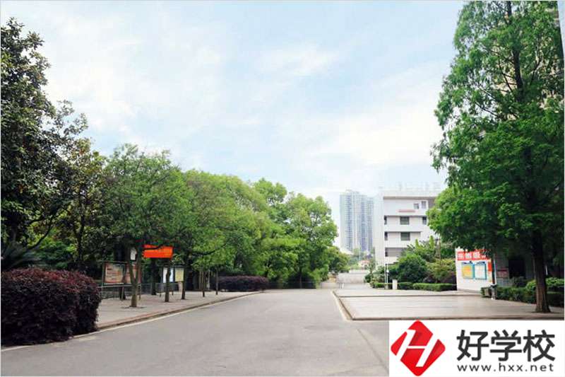 邵陽工業(yè)學(xué)校有哪些專業(yè)？招生要求是什么？