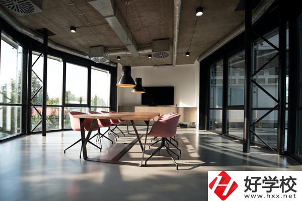 湖南育才技工學(xué)校設(shè)有哪些專(zhuān)業(yè)？就業(yè)方向如何？