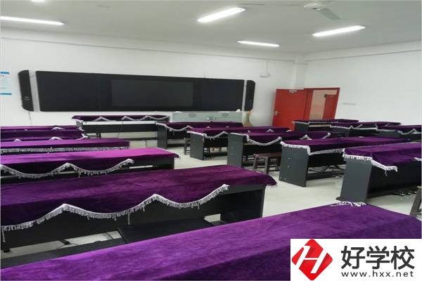 湘中幼兒師范高等?？茖W校實訓室