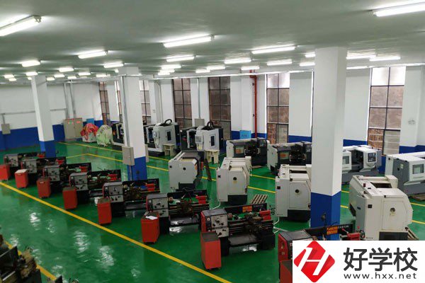 湖南懷化商業(yè)學(xué)校怎么樣？招生計劃有哪些？
