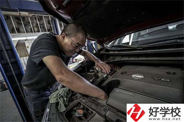 長(zhǎng)沙中職學(xué)校有什么熱門(mén)專業(yè)？哪些適合女生學(xué)習(xí)？