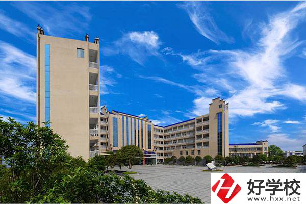 永州市工商職業(yè)中等專業(yè)學校的特色專業(yè)有哪些？