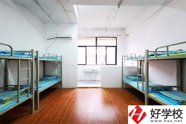 長沙科技工程學(xué)校辦學(xué)怎么樣？學(xué)校就業(yè)有保障嗎？