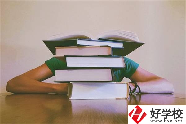 湖南參加中考對選職校的重要性，怎么才能選到好學(xué)校？