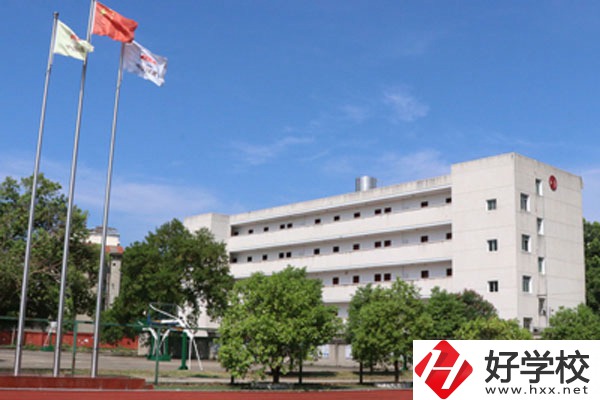 湘潭鐵路工程學(xué)校是職校嗎？師資力量怎么樣？