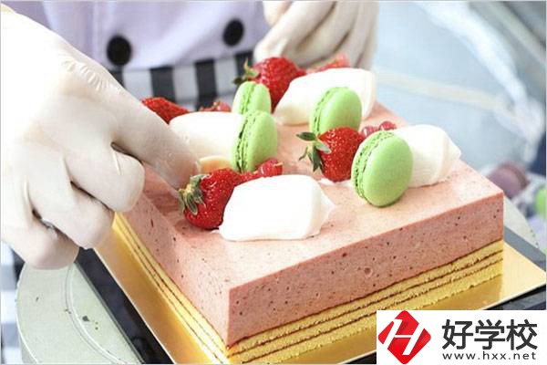 在湖南女生讀技校學(xué)什么專業(yè)最吃香？就業(yè)前景怎么樣？