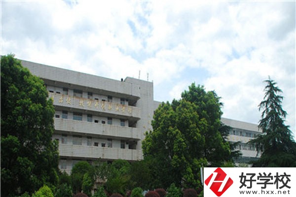 郴州想學(xué)平面設(shè)計推薦哪些中職？專業(yè)就業(yè)如何？