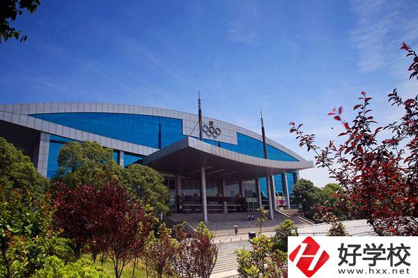 湖南獵鷹技工學校的辦學條件怎么樣？