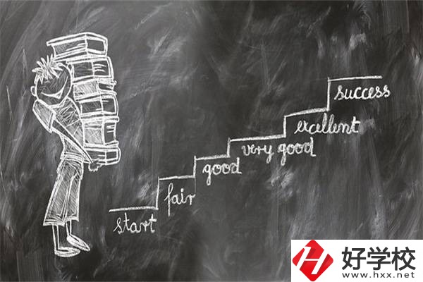 湖南成績差的中職生走哪種升學途徑更好？有什么優(yōu)勢？