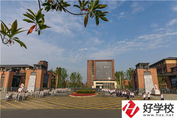 常德汽車中職有哪些推薦？有什么辦學(xué)優(yōu)勢(shì)？