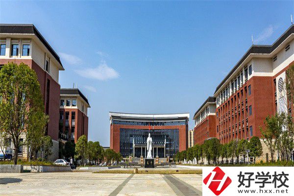 永州有中職部的大專有哪幾所？收費(fèi)標(biāo)準(zhǔn)是多少？
