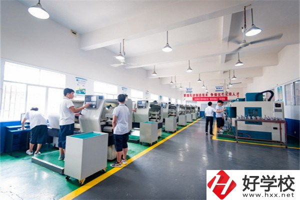 懷化的公辦職高有哪些？可以免學費嗎？