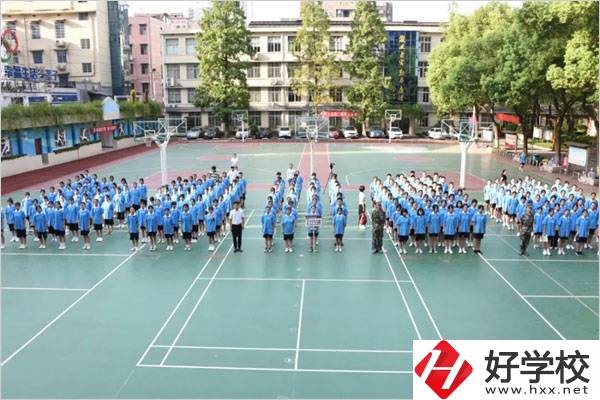 長沙財(cái)經(jīng)學(xué)校有五年制大專班嗎？能選什么專業(yè)？
