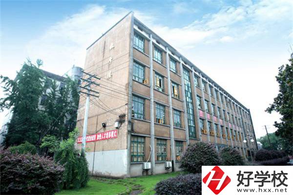湘潭交通職業(yè)學校是公辦嗎？學費是多少？