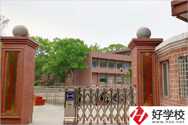 懷化有沒有可以軍事化管理的中職學校？