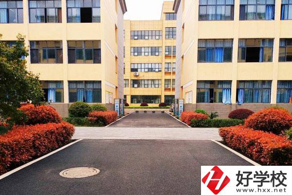 岳陽(yáng)市平江縣最好的中職學(xué)校是哪一所？
