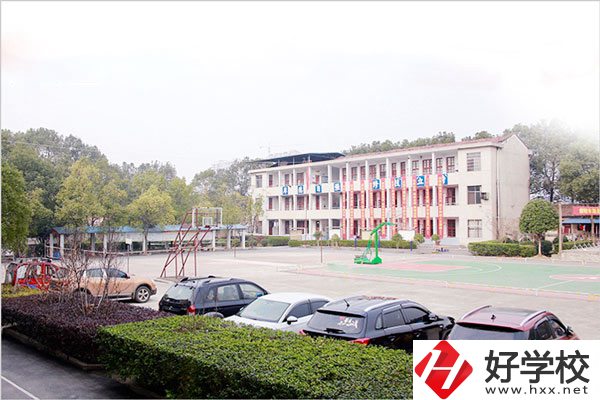 臨湘市湘北職業(yè)技術(shù)學(xué)校怎么樣？