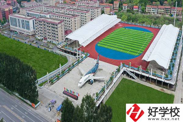 衡陽市中南科技財(cái)經(jīng)管理學(xué)校的辦學(xué)條件怎么樣？
