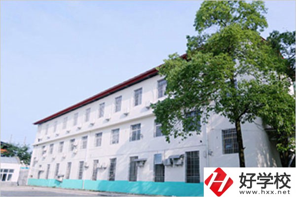 湘潭華光職校在哪？有什么辦學(xué)特色？