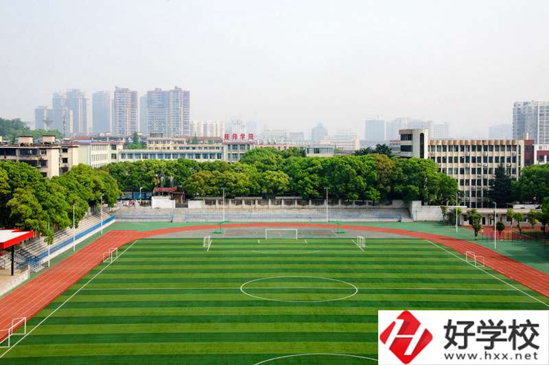 岳陽(yáng)有哪些比較好的中專(zhuān)學(xué)校？可以看看這5所