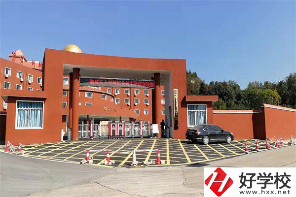 湘潭天人職校的學(xué)費(fèi)情況怎么樣？會(huì)亂收費(fèi)嗎？