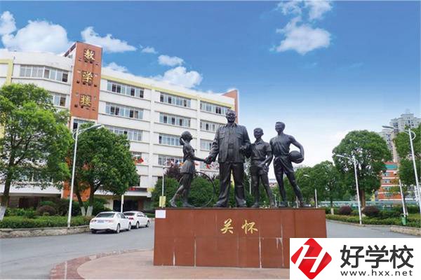 長沙衛(wèi)校推薦，中職學(xué)校學(xué)醫(yī)衛(wèi)專業(yè)有用嗎？