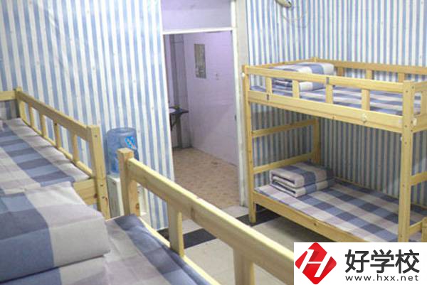 湖南長(zhǎng)沙藝術(shù)學(xué)校宿舍環(huán)境怎么樣？有哪些優(yōu)勢(shì)？