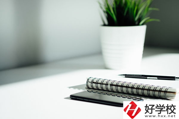 湖南省道縣師范學校好不好？什么專業(yè)女生最多？