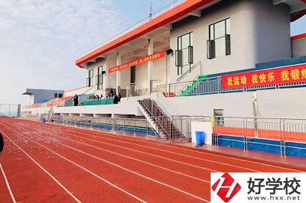 瀏陽市中協(xié)高新科技學(xué)校有哪些特色專業(yè)？就業(yè)前景如何？