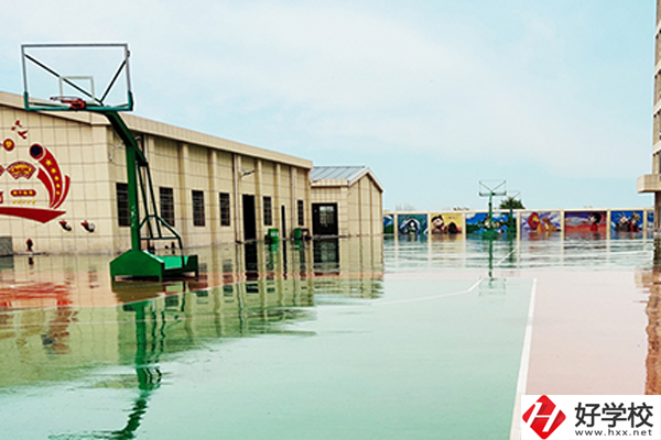 岳陽市江南通信職業(yè)學校有哪些專業(yè)？就業(yè)如何？