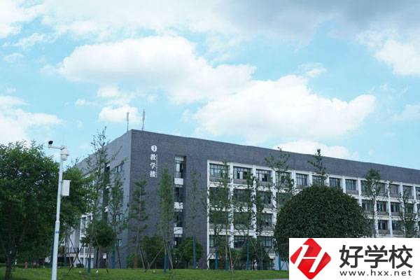 湘潭吉利汽車技術(shù)職校怎么樣？有哪些專業(yè)？
