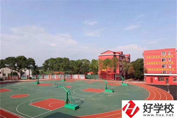 岳陽湘陰縣中山職業(yè)技術(shù)學(xué)校好不好？