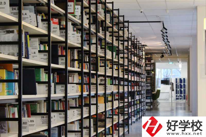 婁底幼兒師范學(xué)校是中職還是高職？有哪些專業(yè)？