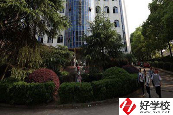 湖南有藝術(shù)類(lèi)職校嗎？學(xué)費(fèi)貴不貴？
