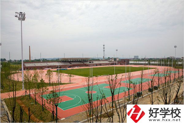 常德汽車機(jī)電學(xué)校師資情況如何？就業(yè)情況如何？