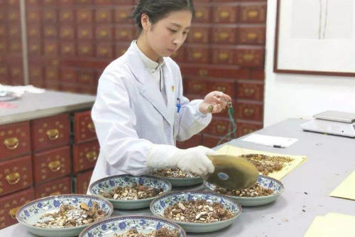 中藥制藥專業(yè)好就業(yè)嗎？
