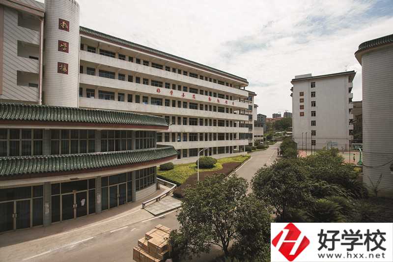 中考后讀衡陽市信息網(wǎng)絡(luò)工程學(xué)校，可以學(xué)什么專業(yè)？