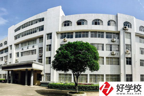 漣源市工貿(mào)職業(yè)中等專業(yè)學(xué)校有哪些專業(yè)？