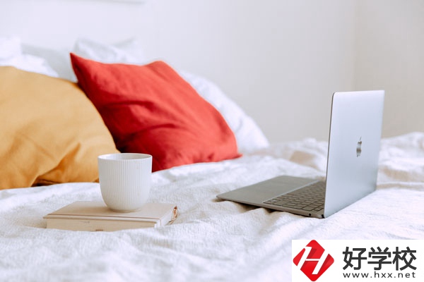 懷化啟航衛(wèi)生學(xué)校護(hù)理專業(yè)好不好？學(xué)費(fèi)貴嗎？