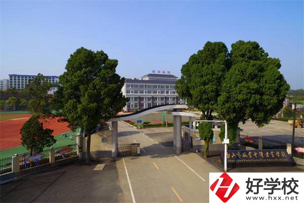 湘潭中考300-400分能讀哪些公立學(xué)校？讀職校有什么前景？